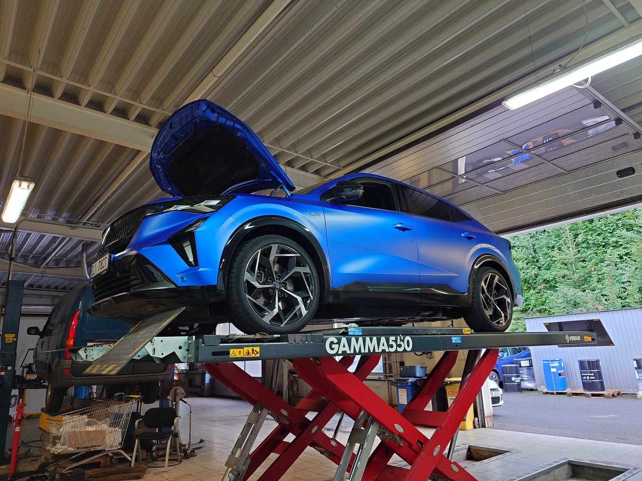 Rafale Hyperhybrid na zvedáku!