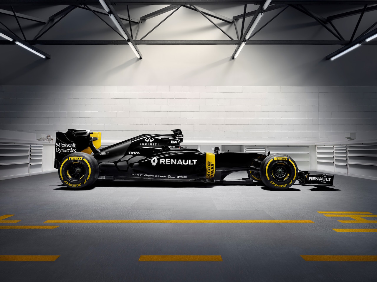 Tisková zpráva: RENAULT PŘEDSTAVUJE KOMPLETNÍ PROGRAM V AUTOMOBILOVÉM SPORTU