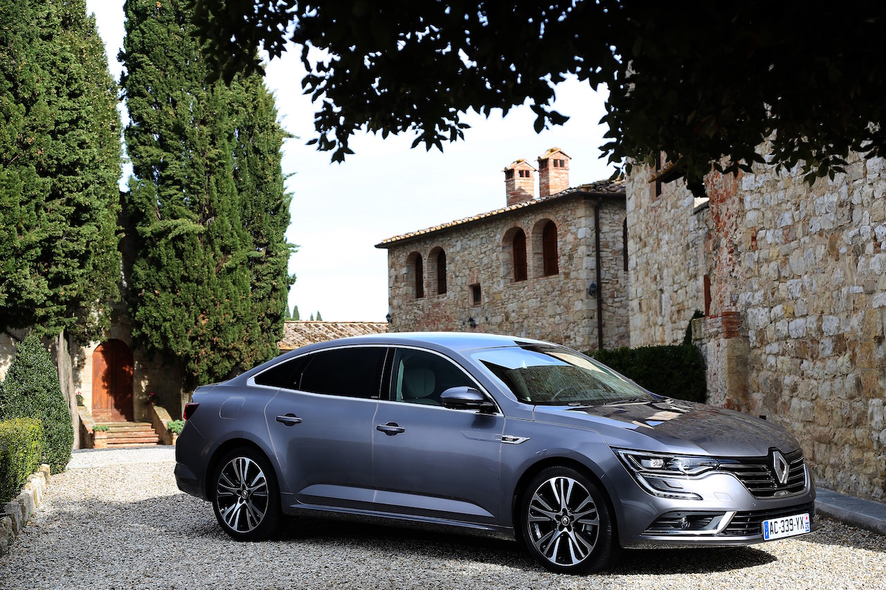 TISKOVÁ ZPRÁVA: RENAULT TALISMAN + český ceník